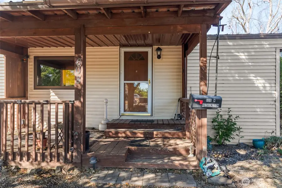608 N Washington Street, Ritzville, WA 99169 - #2