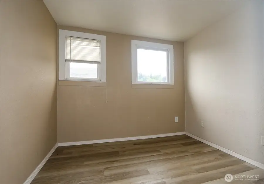 1111 Chenault Avenue, Hoquiam, WA 98550 - #3