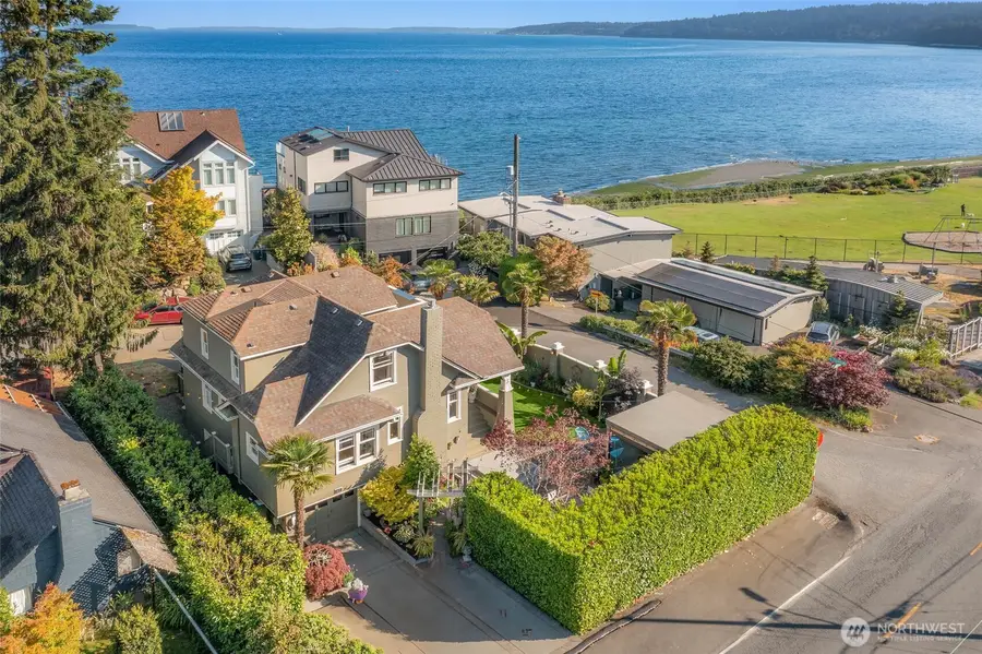 9835 Triton Drive Nw, Seattle, WA 98117 - #2