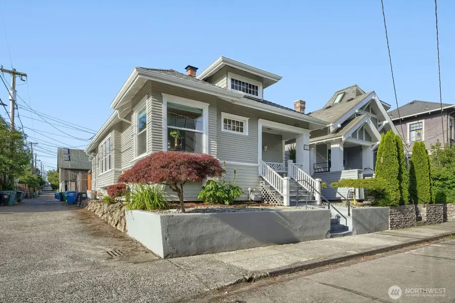 715 W Wheeler Street, Seattle, WA 98119 - #3