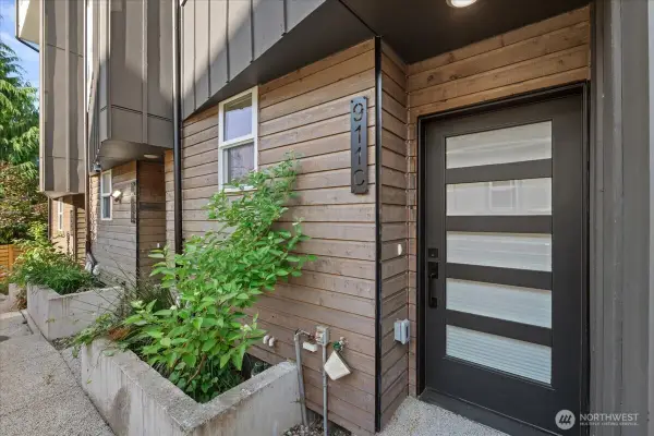 911 NE 70th Street #C, Seattle, WA 98115