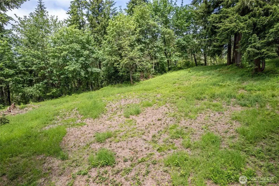 945 Edinburgh Court, Kelso, WA 98626 - #2