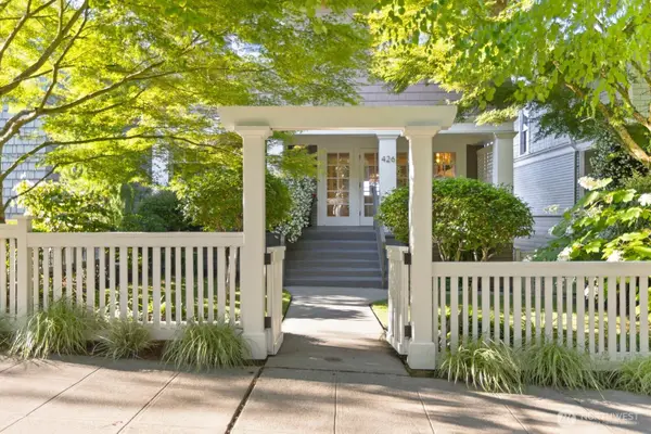 426 Smith Street, Seattle, WA 98109