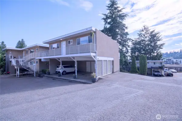 9911 NE 119th Court #A, Kirkland, WA 98034