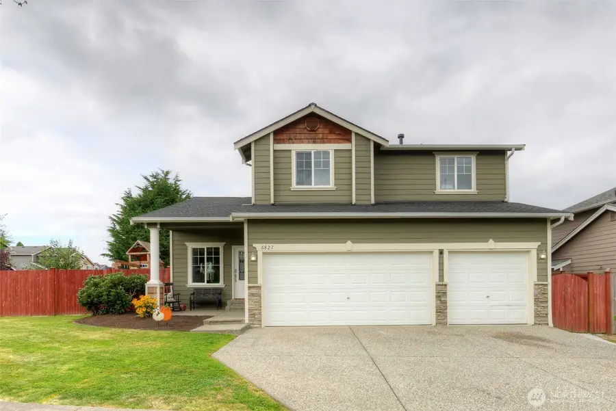 6827 278th St Nw, Stanwood, WA 98292 - #2