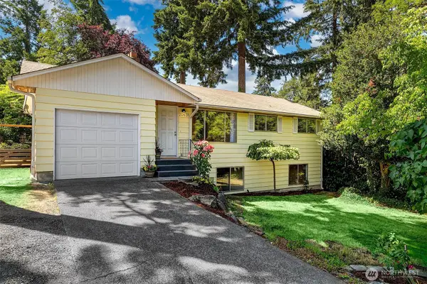 20631 2nd Avenue S, Des Moines, WA 98198