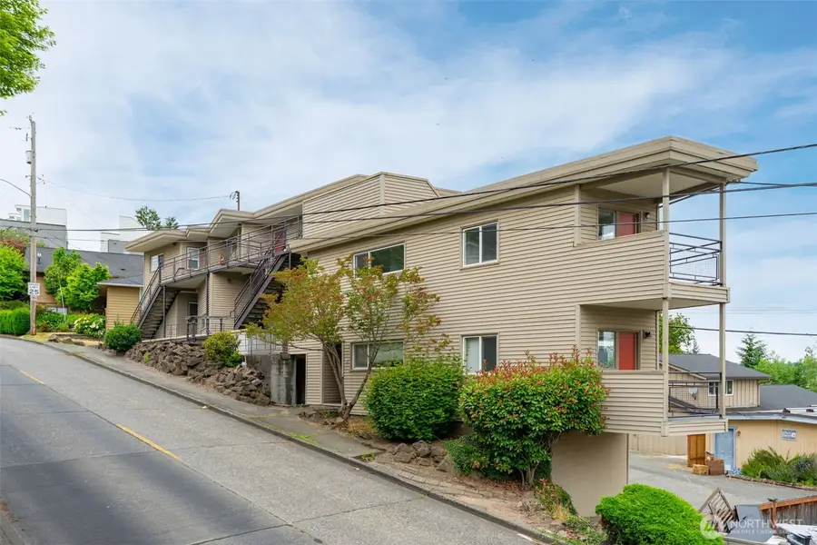 650 W Bertona Street, Seattle, WA 98119 - #2