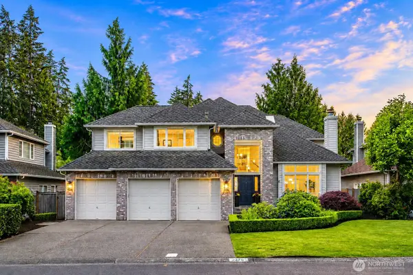 22711 SE 27th Street, Sammamish, WA 98075