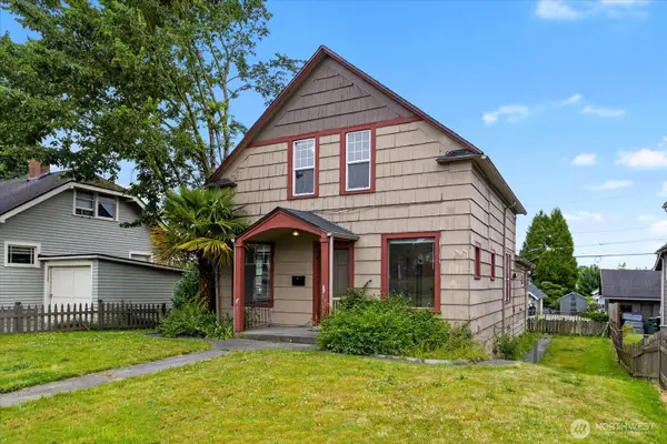 2307 Rockefeller, Everett, WA 98201