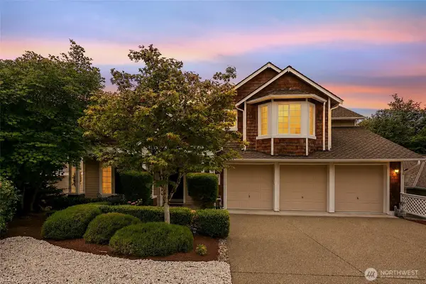 8701 113th Avenue Se, Newcastle, WA 98056