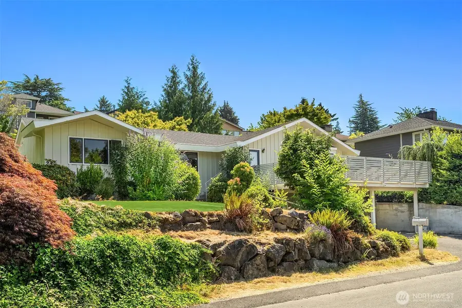 4744 44th Avenue Ne, Seattle, WA 98105 - #2