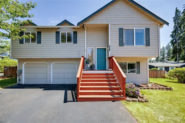 26202 Barrett Road Ne, Kingston, WA 98346