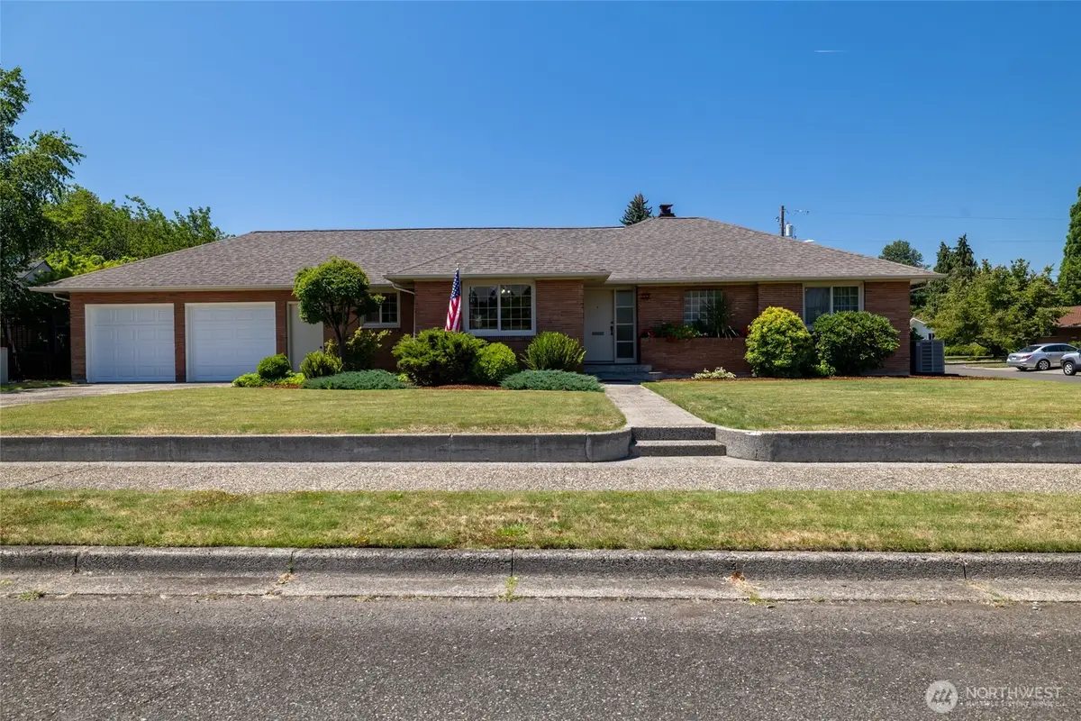 727 K Street, Centralia, WA 98531 - #1