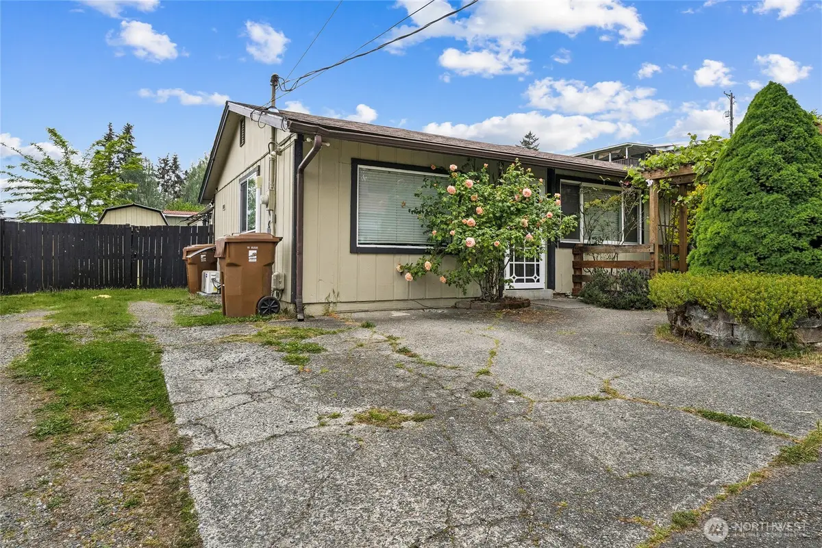 761 S 92nd Street, Tacoma, WA 98444 - #1