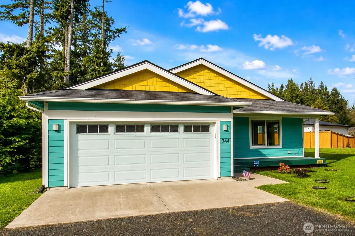 744 SE Evergreen Avenue, Ocean Shores, WA 98569 - #1