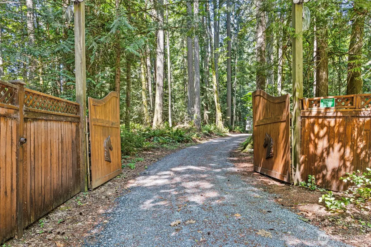 2015 290th Avenue Ne, Carnation, WA 98014 - #1