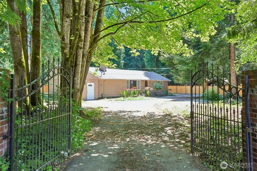 16220 Ambaum Boulevard S, Burien, WA 98148 - #2