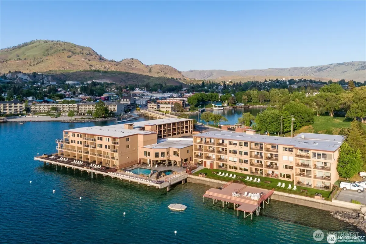 322 W Woodin 301 & 301a Avenue, Chelan, WA 98816 - #1