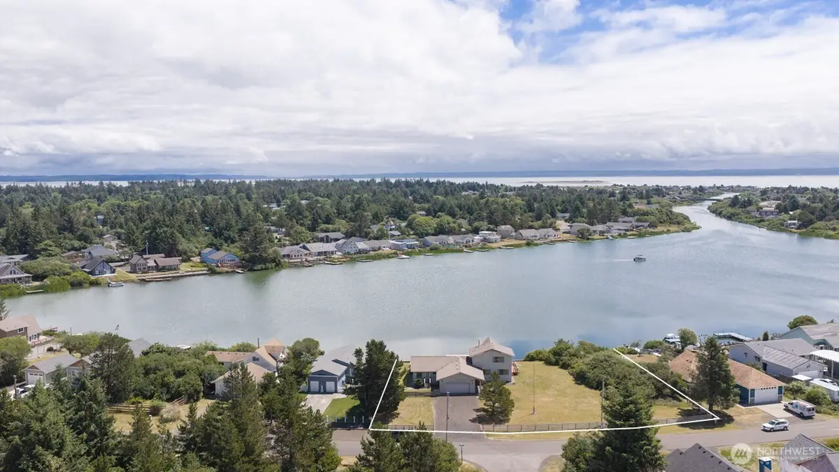 854 Texmar Avenue Sw, Ocean Shores, WA 98569 - #1
