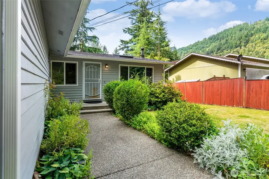 3031 Ridgeview Drive, Sedro Woolley, WA 98284 - #3