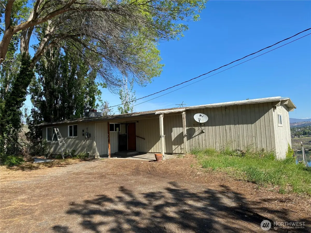 2423 Lower Hedges Road, Wenatchee, WA 98801 - #1