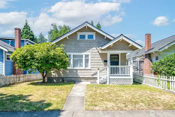914 S M Street, Tacoma, WA 98405