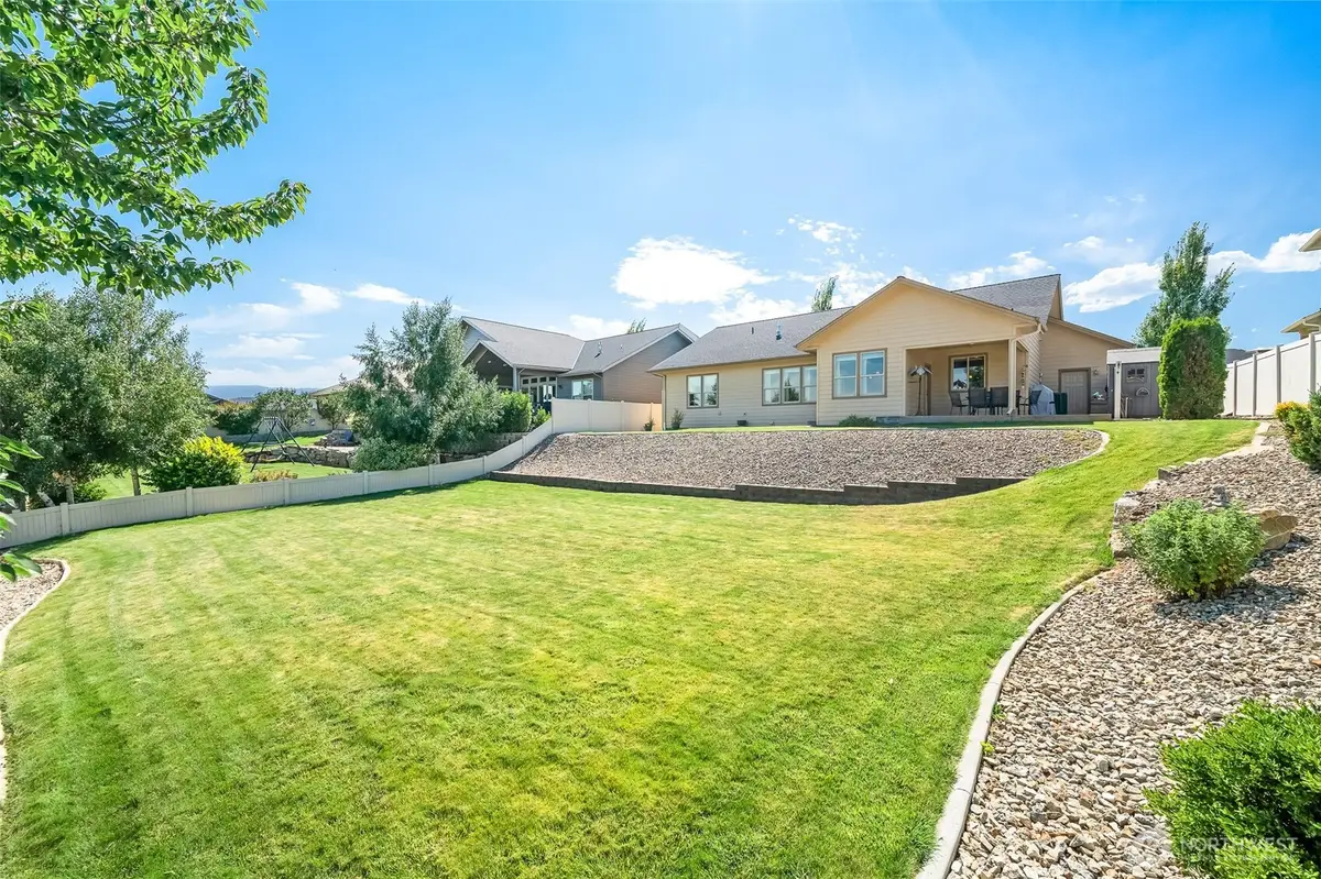 3513 Dianna Way, Wenatchee, WA 98801 - #1