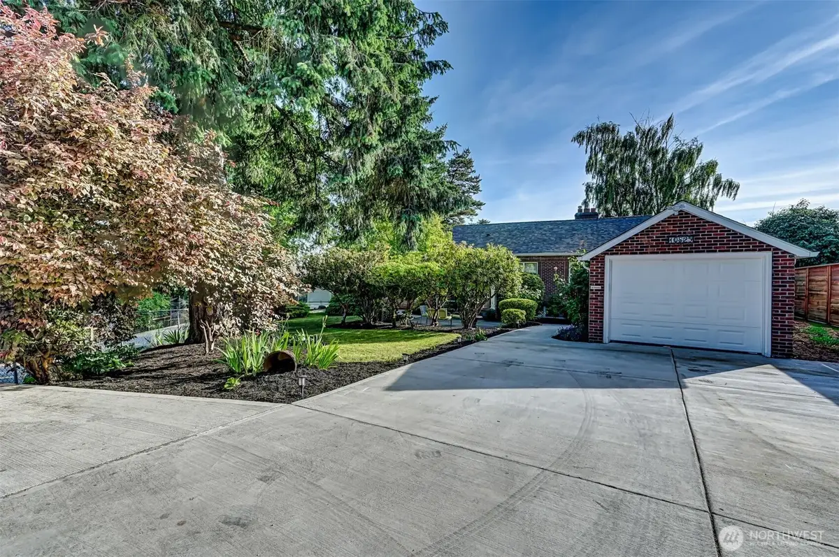 10825 Marine View Drive Sw, Seattle, WA 98146 - #1
