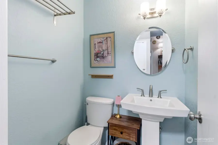 8442 26th Avenue Sw #A, Seattle, WA 98106 - #3