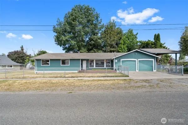 405 W 4th Street, Centralia, WA 98531