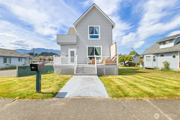 916 Georgiana Street, Port Angeles, WA 98362