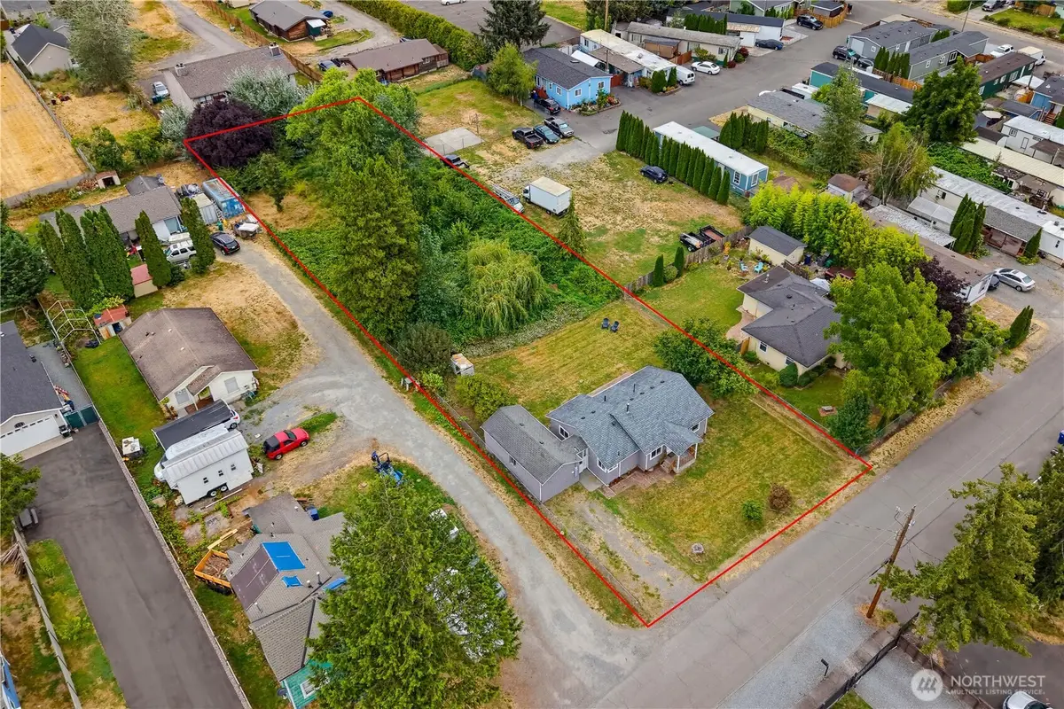216 4th Avenue Sw, Pacific, WA 98047 - #1