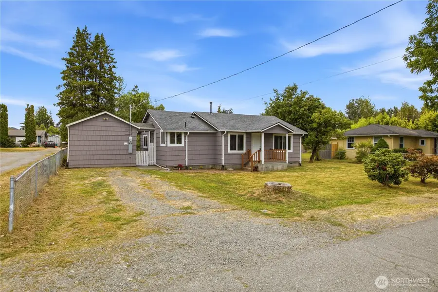 216 4th Avenue Sw, Pacific, WA 98047 - #2