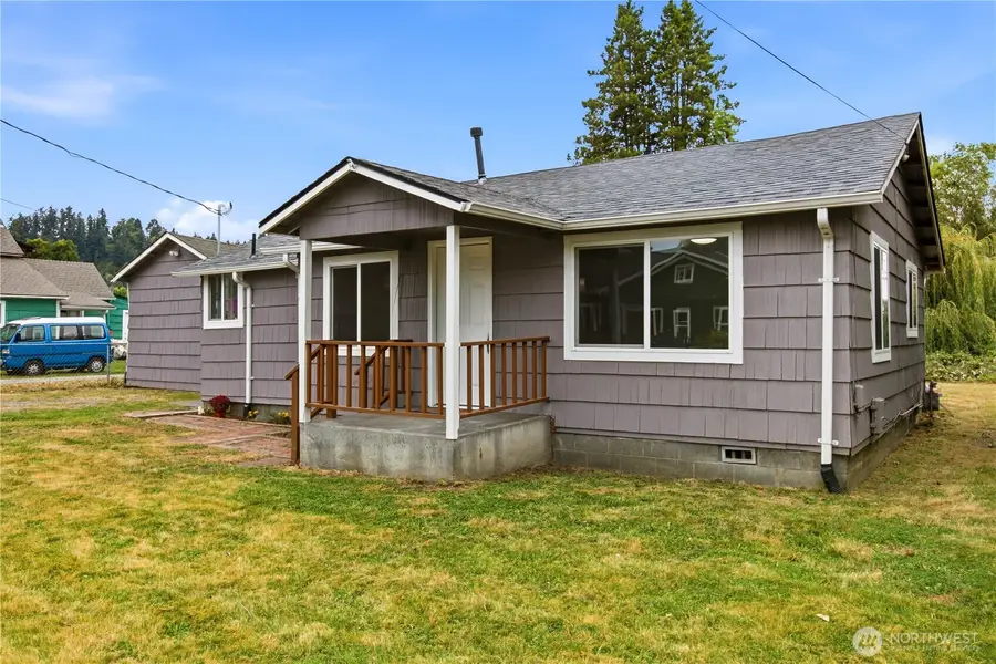 216 4th Avenue Sw, Pacific, WA 98047 - #3