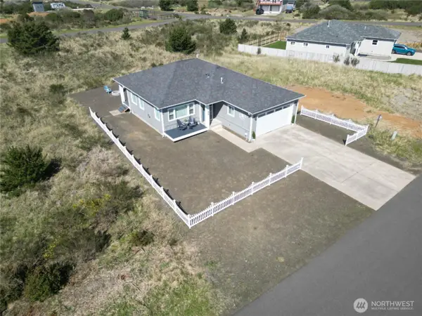 1439 Diamond Head Avenue Sw, Ocean Shores, WA 98569