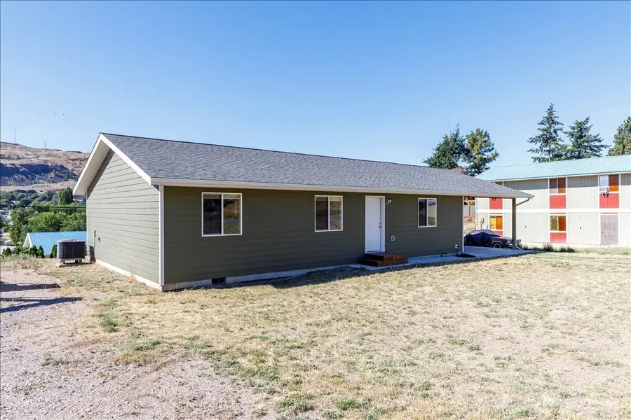 109 C Street, Grand Coulee, WA 99133 - #3