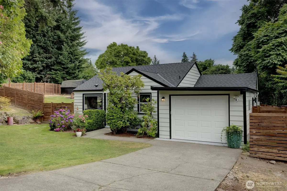 555 Windsor Place Ne, Renton, WA 98056 - #1