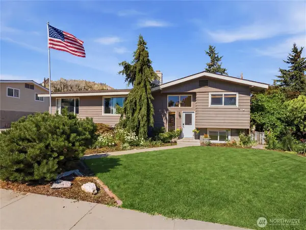 1116 Wedgewood Avenue, Wenatchee, WA 98801