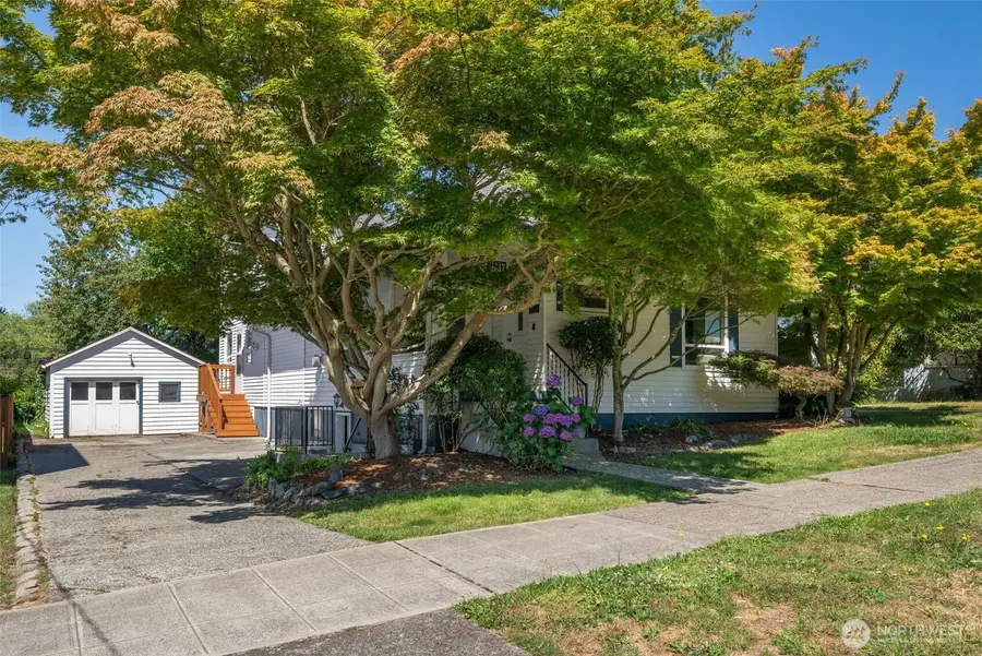 6717 26th Avenue Nw, Seattle, WA 98117 - #2