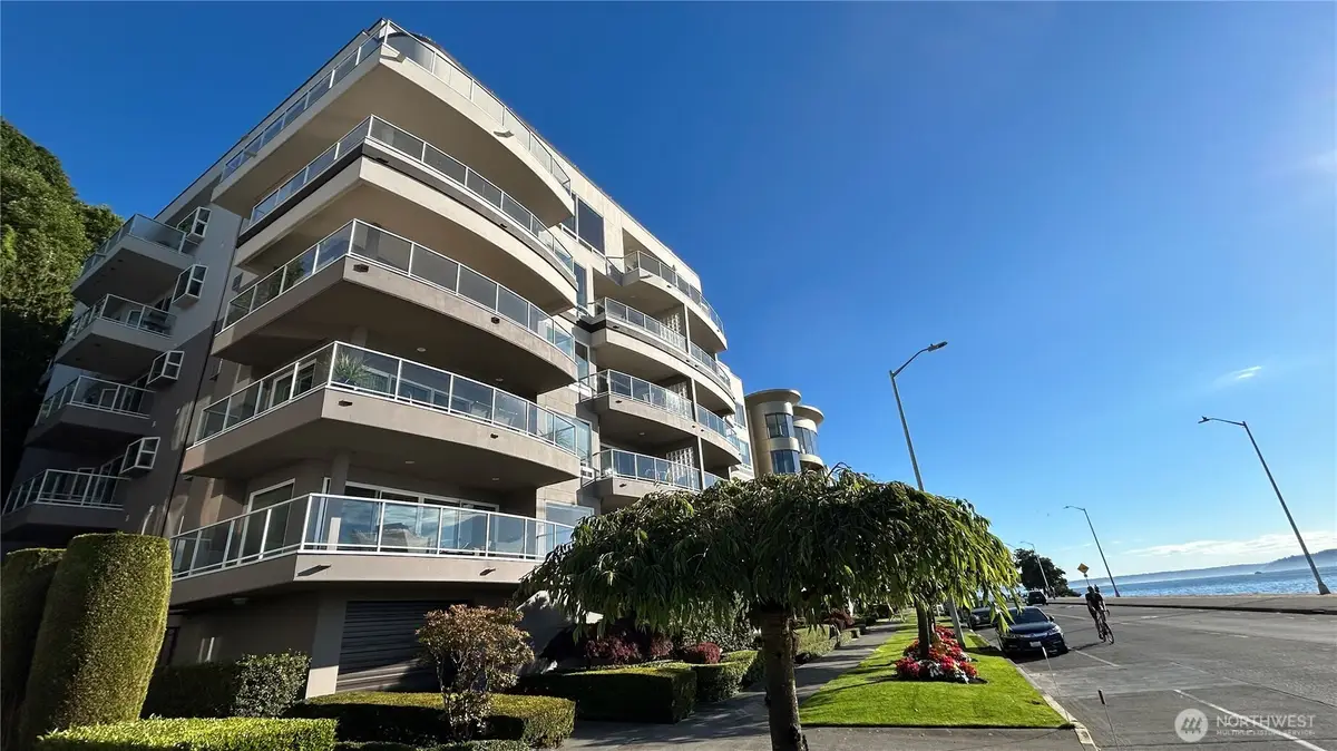 1170 SW Alki #300, Seattle, WA 98116 - #1