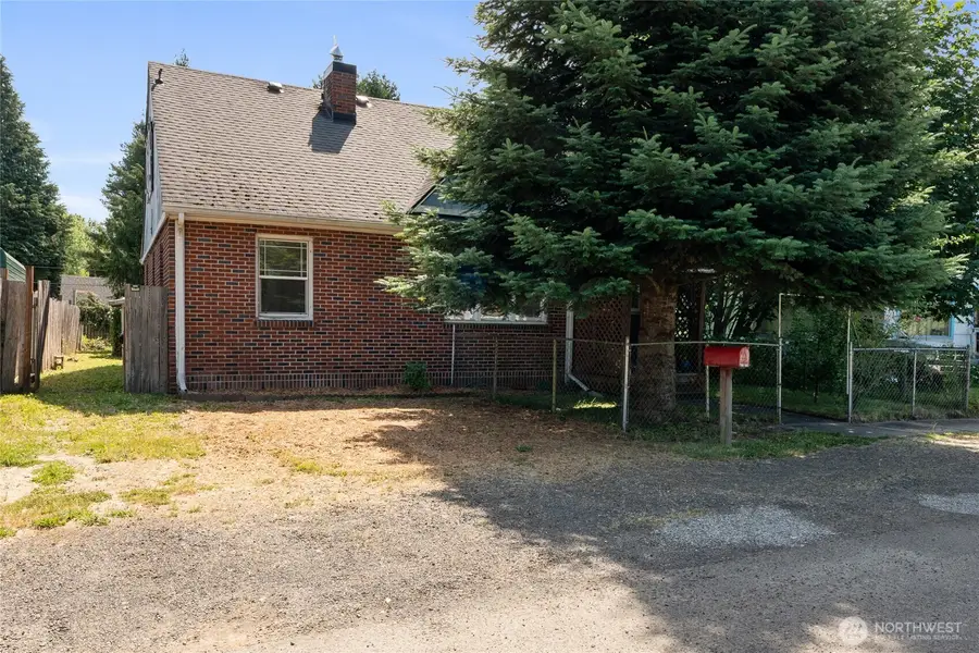 814 Main Street, Vader, WA 98593 - #2