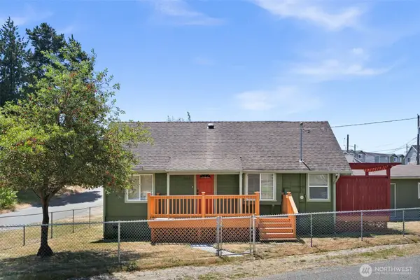 3004 S Warner Street, Tacoma, WA 98409