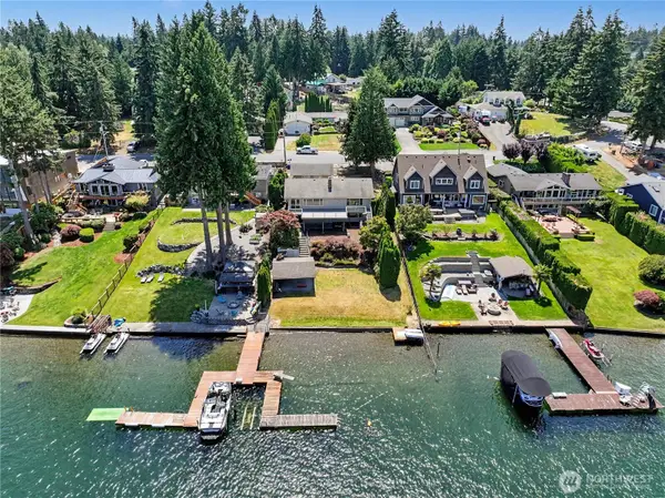 2321 185th Avenue E, Lake Tapps, WA 98391