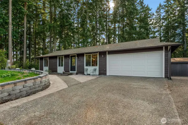 940 Hillandale Drive E, Port Orchard, WA 98366