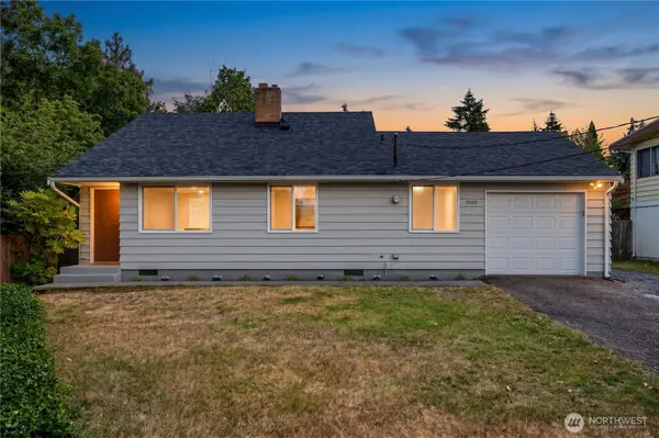 12302 7th Place Sw, Seattle, WA 98146