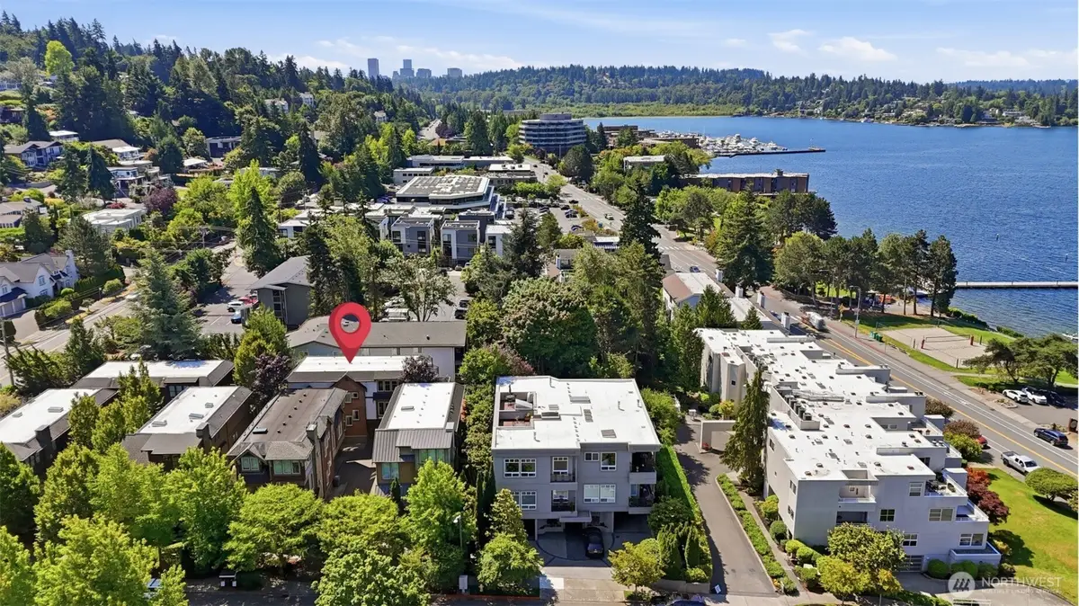 10135 NE 62nd St #C, Kirkland, WA 98033 - #1