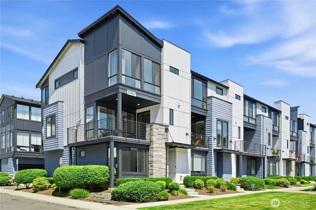 21807 24th Ave Se, Bothell, WA 98021 - #1