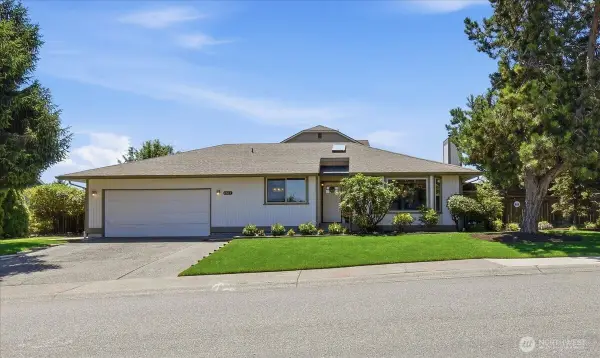 1817 SW 325th Place, Federal Way, WA 98023