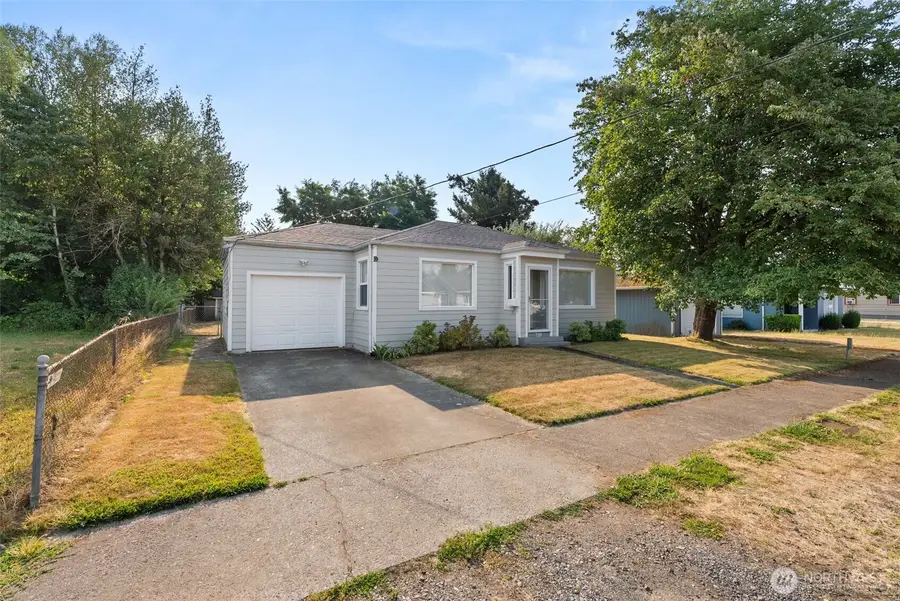 728 Hamilton Avenue, Centralia, WA 98531 - #2