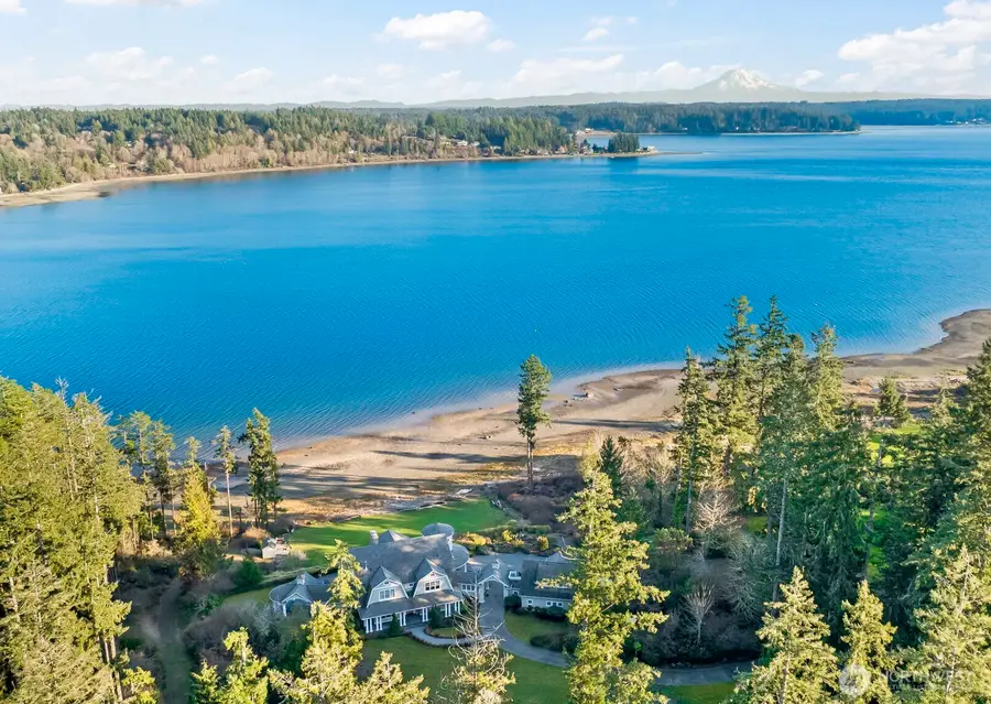 7104 E Grapeview Loop Road, Allyn, WA 98524 - #3